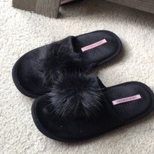 Victoria’s Secret Black Soft Slippers